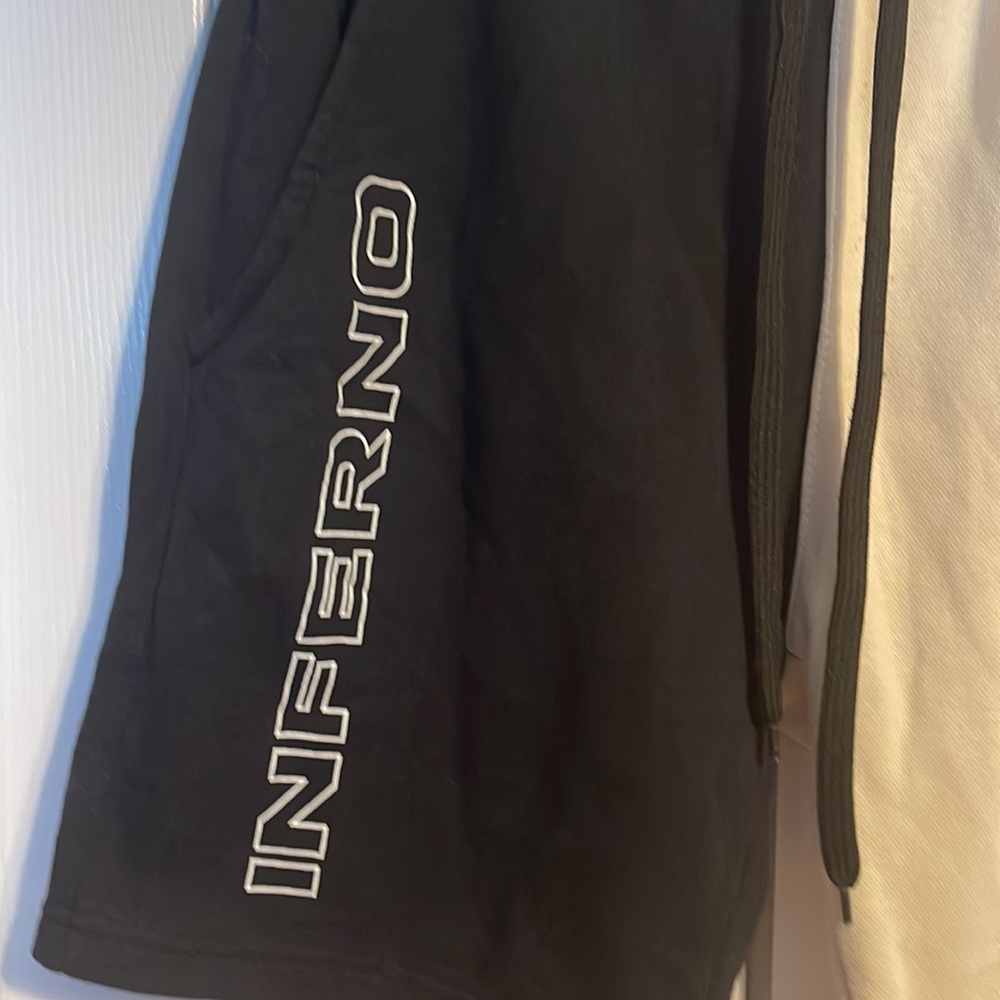 Inferno black and beige cotton shorts size medium - Picture 4 of 7